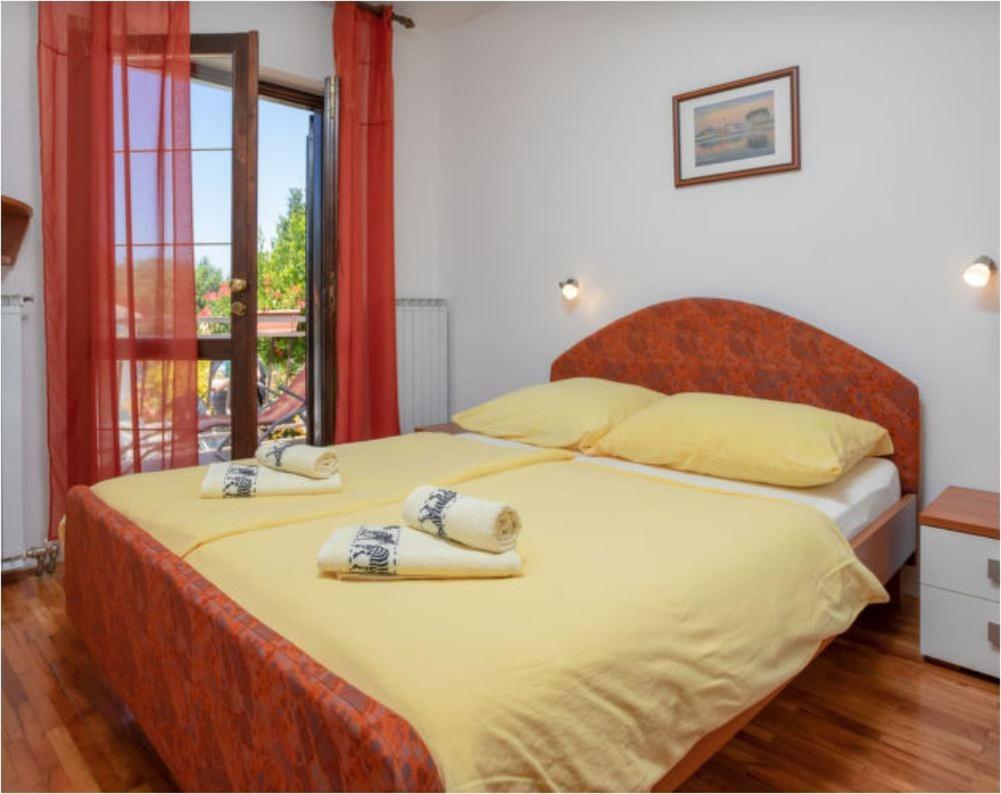 Villa Anita With Common Pool Vrvari 部屋 写真